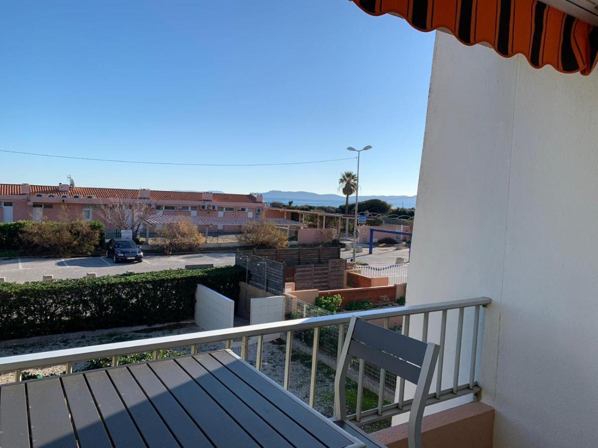 T2 Hyeres La Bergerie Vue Mer 50 M De La Plage Bagian luar foto